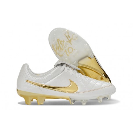 Crampons de Foot Nike Tiempo Maestro Elite FG Blanc Or