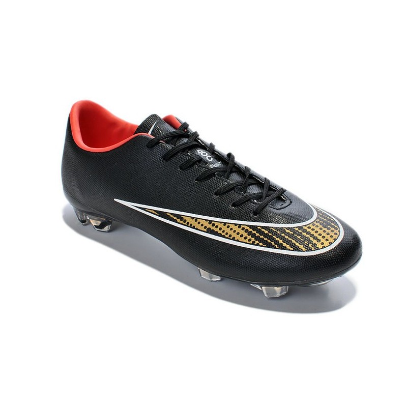 crampon rouge nike